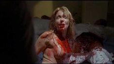 Голая Лиза Артуро в фильме «Пожираемые заживо» фото #9