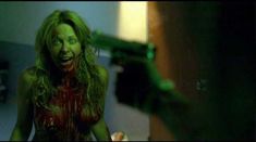 Голая Лиза Артуро в фильме «Пожираемые заживо» фото #13