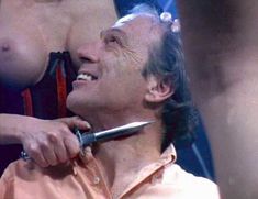 Голая Лиза Бойл в фильме «Полуночный стриптиз» фото #16