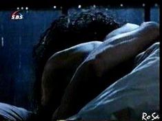 Голая грудь Лизы Боне в фильме «Смертельная связь» фото #4