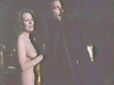 Голая Лиза Гастони в фильме «Скандал» фото #12