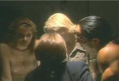 Голая Лиза Комшоу в сериале «Эротические признания» фото #4