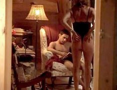 Голая Лиза Комшоу в фильме «Вуайерист» фото #1