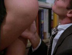 Голая Лиза Комшоу в фильме «Трамвай Желание» фото #3