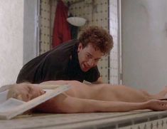Голая Лиза Ниеми в фильме «Танец смерти» фото #6