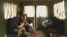 Голая Лиззи Брошере в фильме «Перевод с американского» фото #12