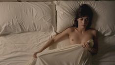 Голая Лиззи Каплан в сериале «Мастера секса» фото #52