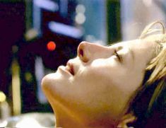 Голая Лилиана Коморовска в фильме «Голод» фото #20