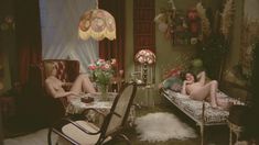 Голая Лина Ромай в фильме «Детка в Роллс-Ройсе» фото #1