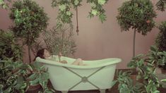 Голая Лина Ромай в фильме «Детка в Роллс-Ройсе» фото #33