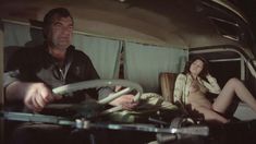 Голая Лина Ромай в фильме «Детка в Роллс-Ройсе» фото #46