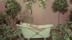 Голая Лина Ромай в фильме «Детка в Роллс-Ройсе» фото #89