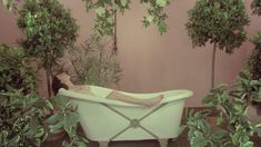 Голая Лина Ромай в фильме «Детка в Роллс-Ройсе» фото #92