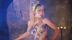 Голая Линни Куигли в фильме «Голливудские шлюхи с бензопилами» фото #7