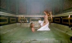 Голая Лола Паньяни в фильме «Фердинанд и Каролина» фото #11