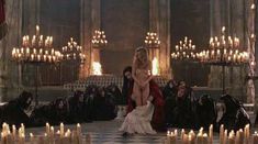 Голая Лор Марсак в фильме «Интервью с вампиром» фото #3