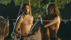 Голая Лора Хэддок в сериале «Демоны Да Винчи» фото #22