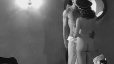 Голая Лоредана Канната в фильме «Черный ангел» фото #6