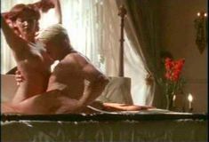 Голая Лорен Хэйс в сериале «Бордель в Беверли Хиллз» фото #9