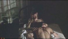 Голая грудь Лори Сингер в фильме «Летняя жара» фото #4