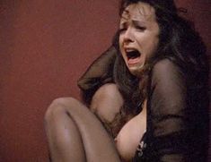 Голая Лорисса МакКомас в фильме «Железные люди» фото #12