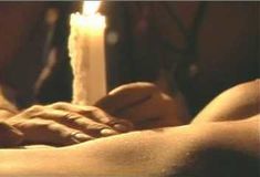 Голая Лэндон Холл в сериале «Эротические признания»