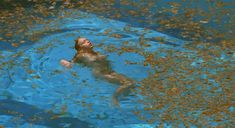 Голая Людивин Санье в фильме «Бассейн» фото #6