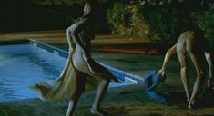 Голая Людивин Санье в фильме «Бассейн» фото #27