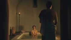 Голая Люси Лоулесс в сериале «Спартак. Боги арены» фото #13