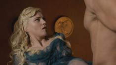 Голая Люси Лоулесс в сериале «Спартак. Кровь и песок» фото #22