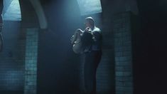 Голая Люси Лью в фильме «Кровь охотника» фото #12