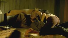 Голая Мадлен Брюэр в сериале «Хемлок Гроув» фото #5