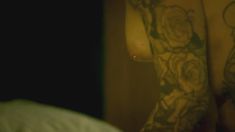 Голая Мадлен Брюэр в сериале «Хемлок Гроув» фото #7