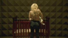 Голая Мадлен Брюэр в сериале «Хемлок Гроув» фото #13