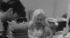 Голая Мадонна в фильме «В постели с Мадонной»