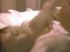 Голая Мадонна в фильме «Конкретная жертва» фото #6