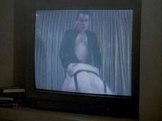 Голая Мадонна в фильме «Опасная игра» фото #1