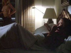 Голая Мадонна в фильме «Опасная игра» фото #8