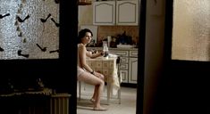 Голая Мануэла Мартелли в фильме «Грядущее» фото #7