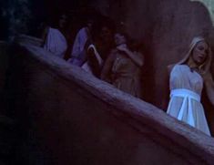 Голая Маргарет Марков в фильме «Арена» фото #18