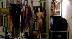 Голая грудь Мари Жиллен в фильме «Приманка» фото #6