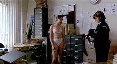 Голая грудь Мари Жиллен в фильме «Приманка» фото #15