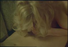 Голая Мари Форса в фильме «Флосси» фото #35