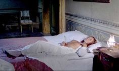 Голая Марианджела Джордано в фильме «Куколка» фото #9