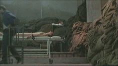 Голая Марион Котийяр в фильме «Неистовые» фото #12