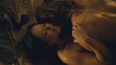 Голая Мариса Рамирес в сериале «Спартак. Боги арены» фото #19