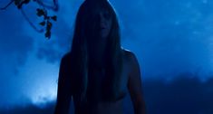 Голая Марисса Инграши в фильме «Охота на кабана» фото #2