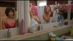 Голая Мария Аура в фильме «Школа очарования»