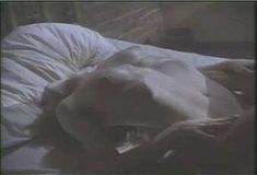 Голая Мария Форд в фильме «Горячая линия» фото #11