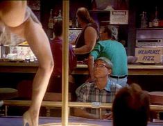 Голая Мария Форд в фильме «Стриптизерша» фото #1